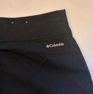 Columbia Women's Saturday Trail Shorts Black size 2 Hiking Outdoor Nylon Stretch